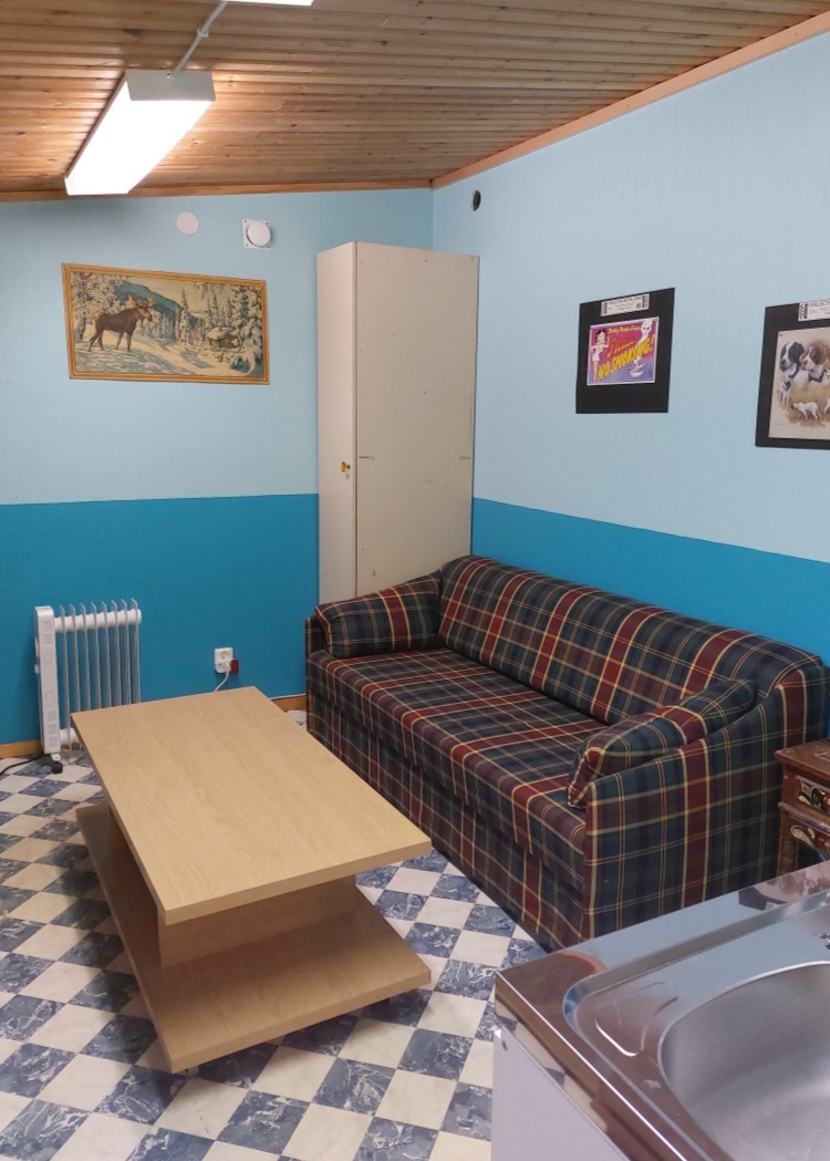 Kompletterande bilder av säljaren