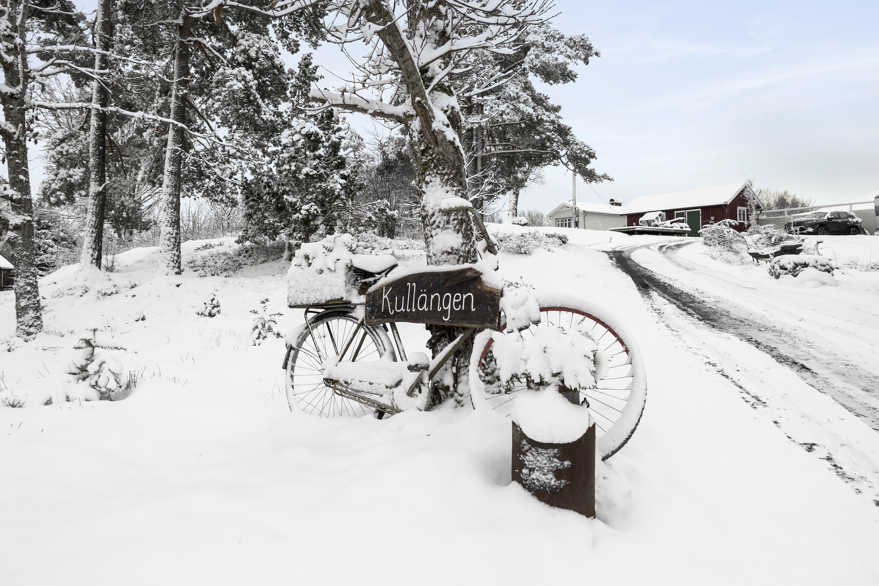 På fastigheten Kullängen finner ni en unik fastighet. 